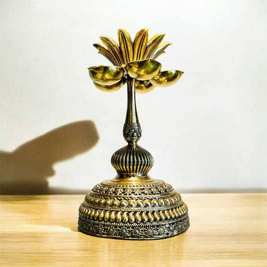 5 Face Lamp
